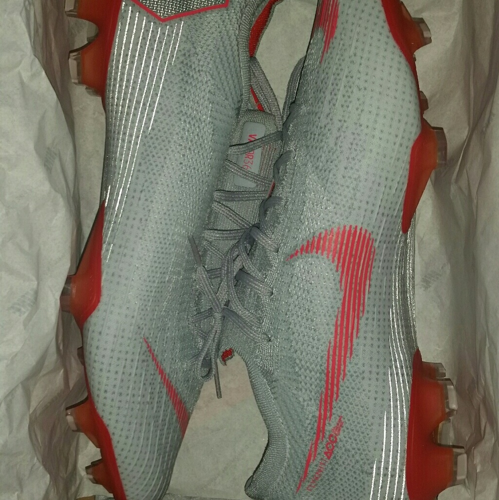 Nike Mercurial Vapor 12 Elite FG Soccer Cleats